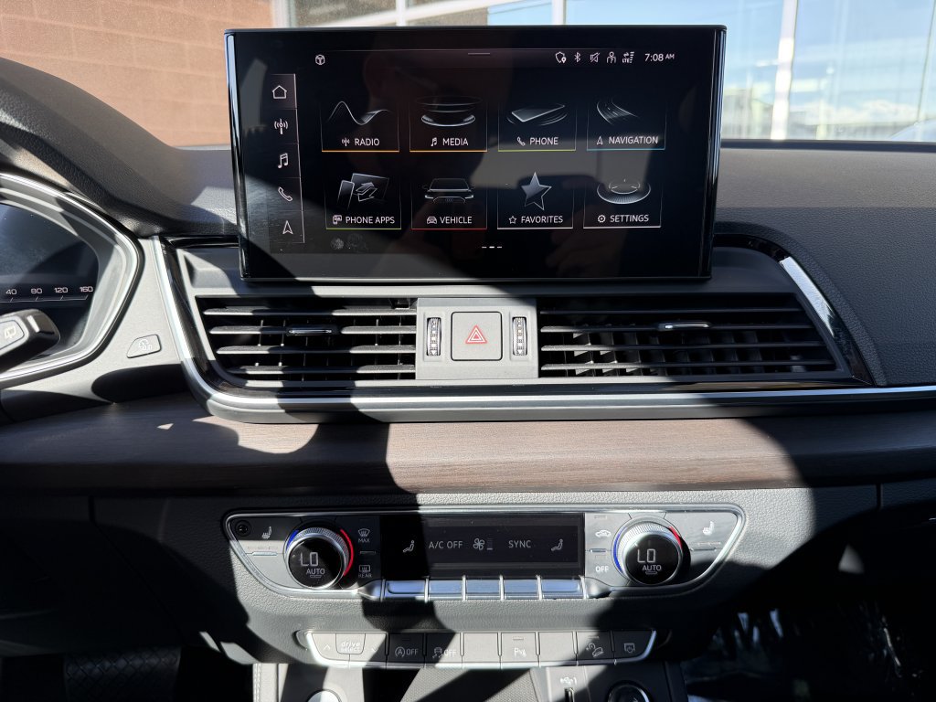 Used 2024 Audi Q5 2.0T Premium Plus w/ Premium Plus Package AWD/4WD image 20