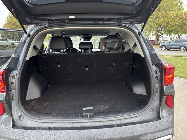 Used 2023 Kia Seltos S w/ Navigation Package FWD image 6