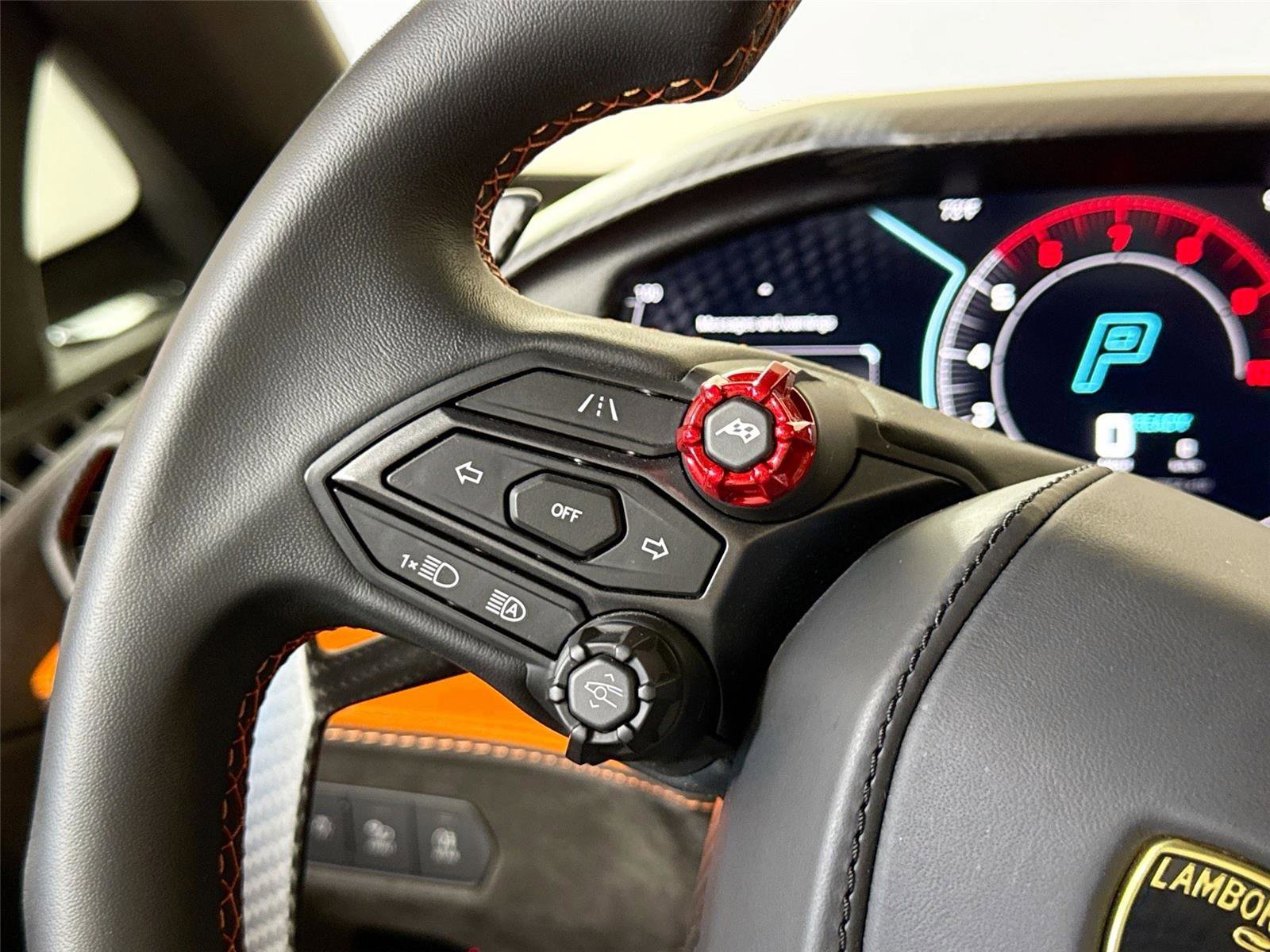 Used 2024 Lamborghini Revuelto image 23