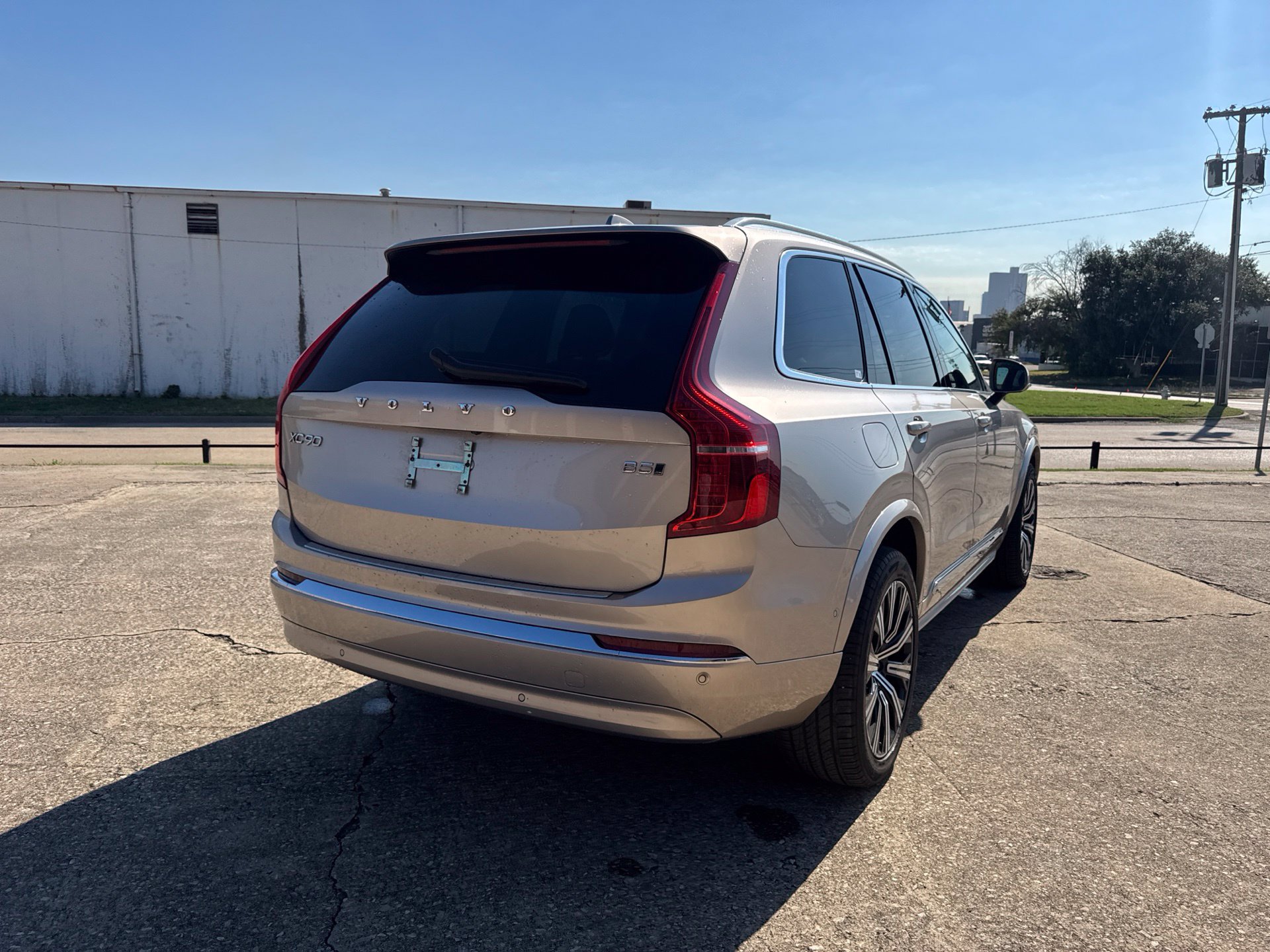 Used 2024 Volvo XC90 B5 Plus w/ Protection Package Premier AWD/4WD image 5
