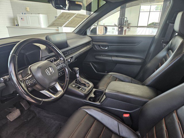 Used 2025 Honda CR-V Sport-L image 8