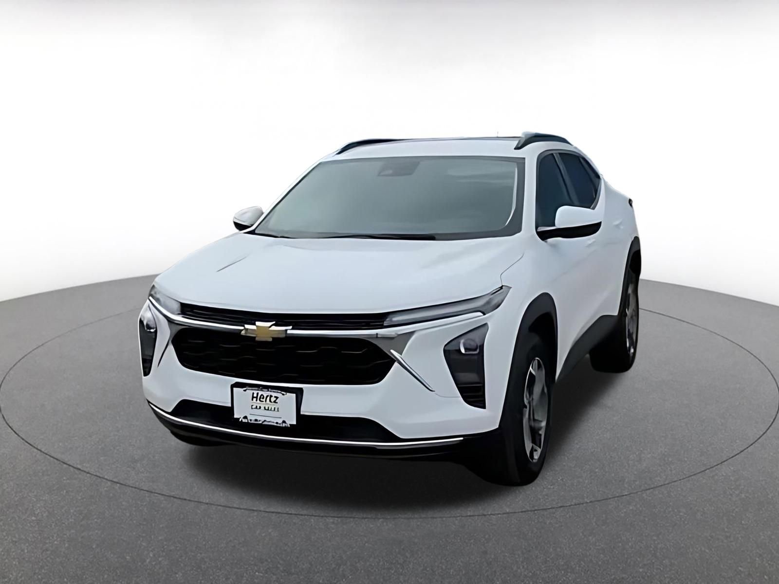 Used 2025 Chevrolet Trax LT image 8