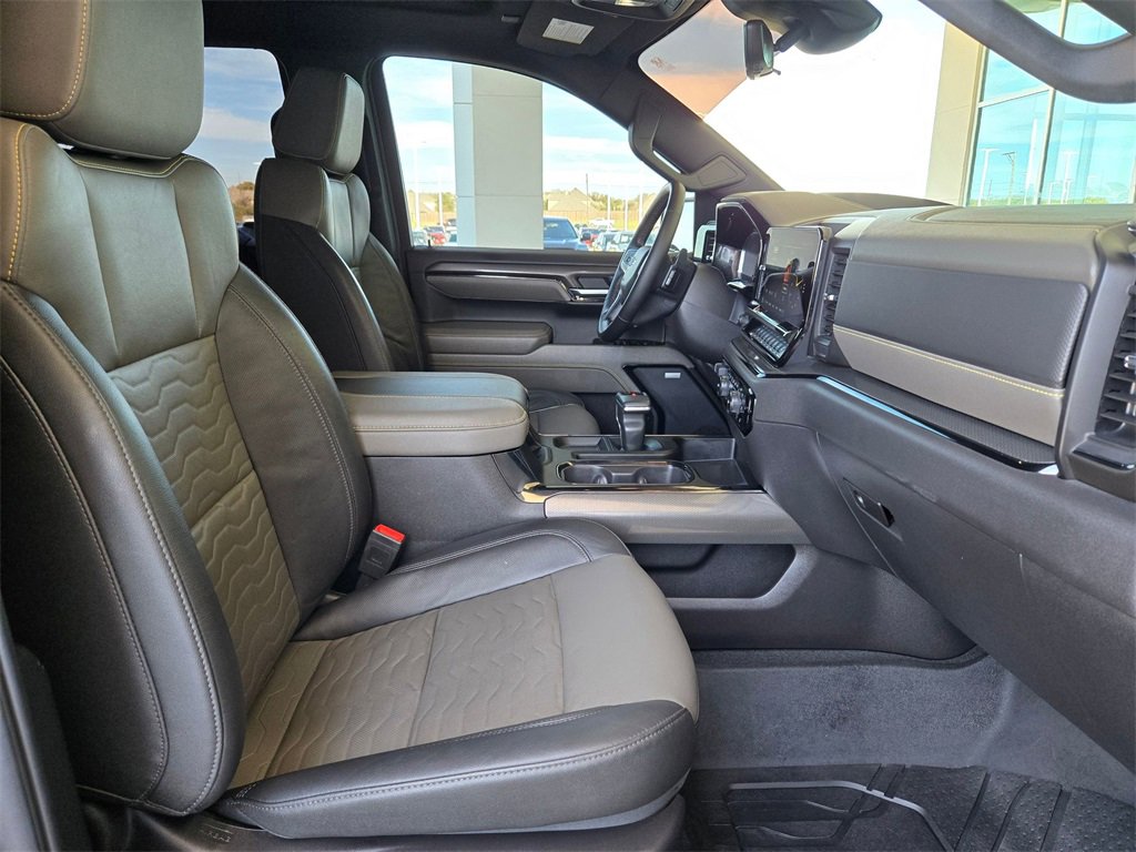 Used 2024 Chevrolet Silverado 1500 ZR2 w/ Technology Package image 24