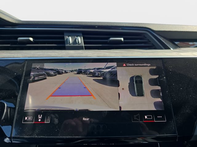 Used 2021 Audi e-tron Premium w/ Convenience Plus Package AWD/4WD image 26