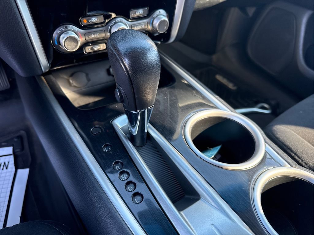 Used 2015 Nissan Pathfinder SV AWD/4WD image 29