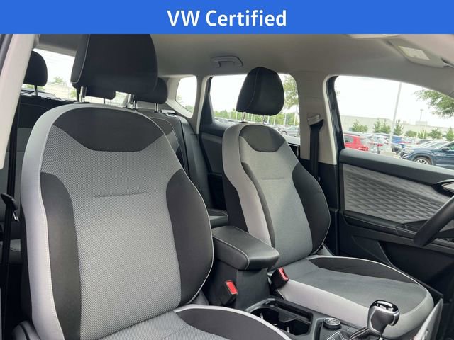 Used 2026 Volkswagen Taos SE FWD image 32