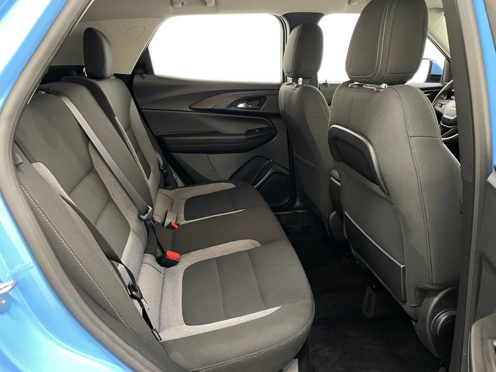 Certified 2024 Chevrolet TrailBlazer LT w/ Driver Confidence Package image 40