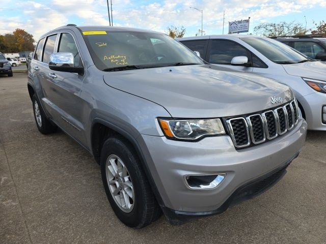 Used 2018 Jeep Grand Cherokee Laredo image 3