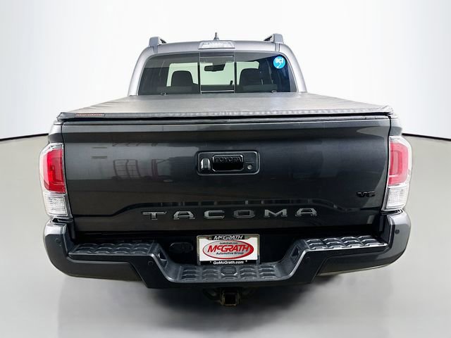 Used 2022 Toyota Tacoma TRD Off-Road w/ Technology Package AWD/4WD image 17