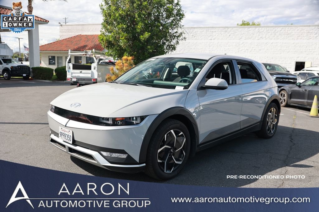 Used 2024 Hyundai Ioniq 5 SE image 1
