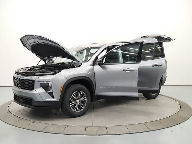 New 2026 Chevrolet Traverse LT w/ Driver Confidence Package FWD image 11
