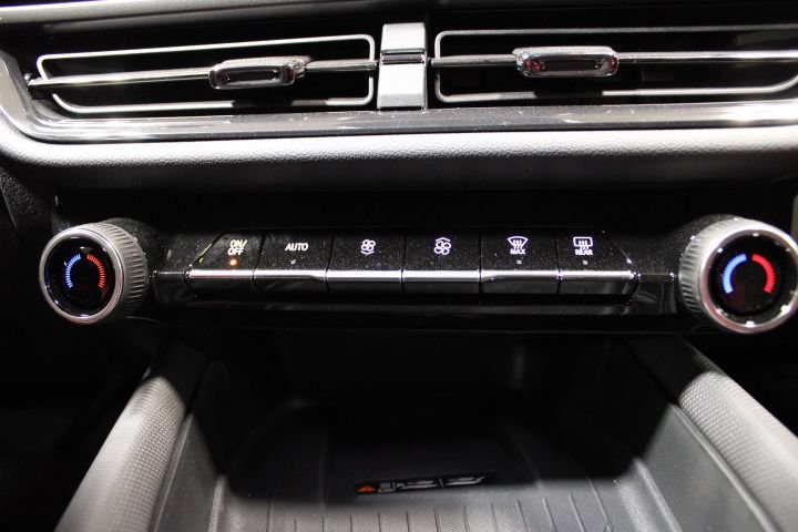 New 2026 Chevrolet Equinox EV RS w/ Convenience Package II FWD image 24