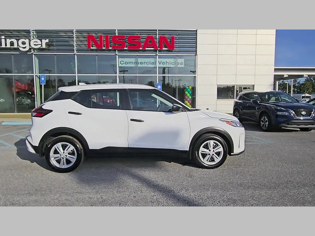 Used 2025 Nissan Kicks Play S image 34
