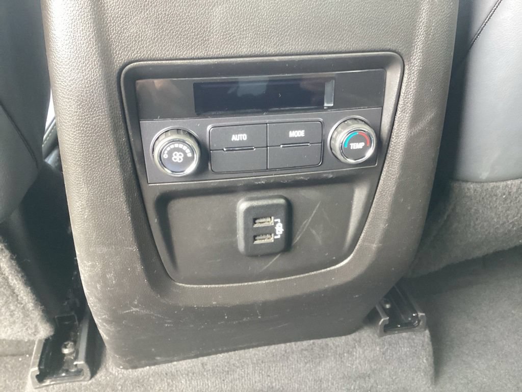 Used 2023 Buick Enclave Essence AWD/4WD image 19