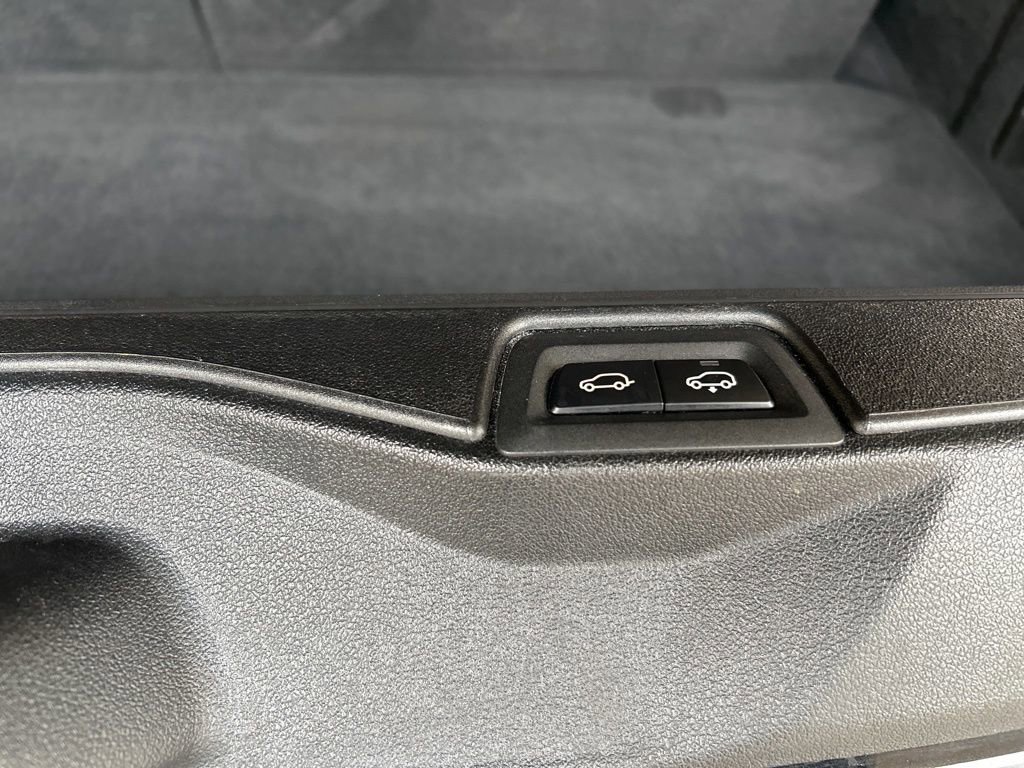 Used 2022 BMW X7 M50i w/ Dynamic Handling Package image 50