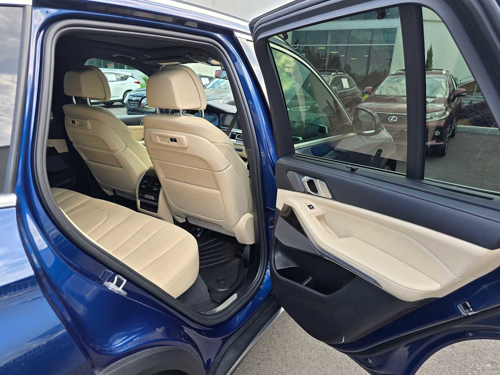 Used 2021 BMW X5 xDrive45e w/ Premium Package image 13