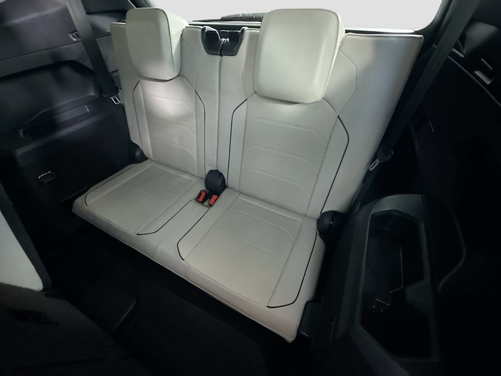 Used 2019 Volkswagen Tiguan SEL Premium R-Line w/ 3rd Row Seat Package AWD/4WD image 23