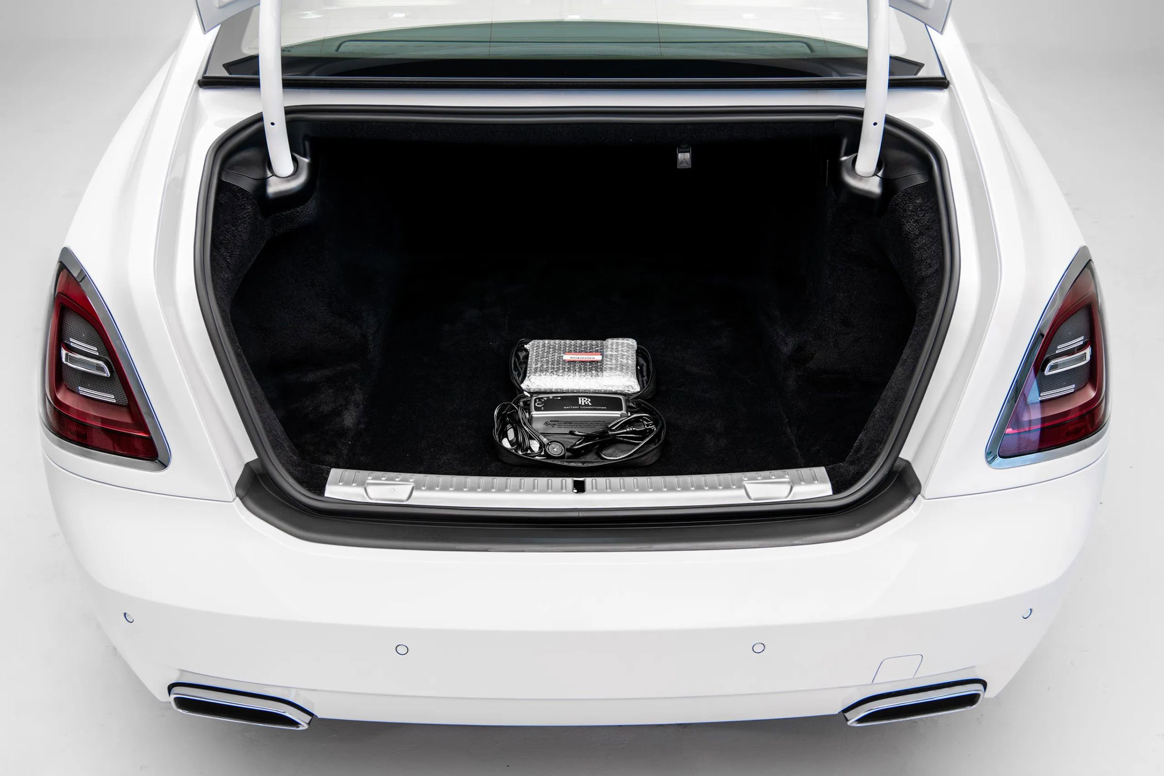 Used 2021 Rolls-Royce Ghost AWD/4WD image 30