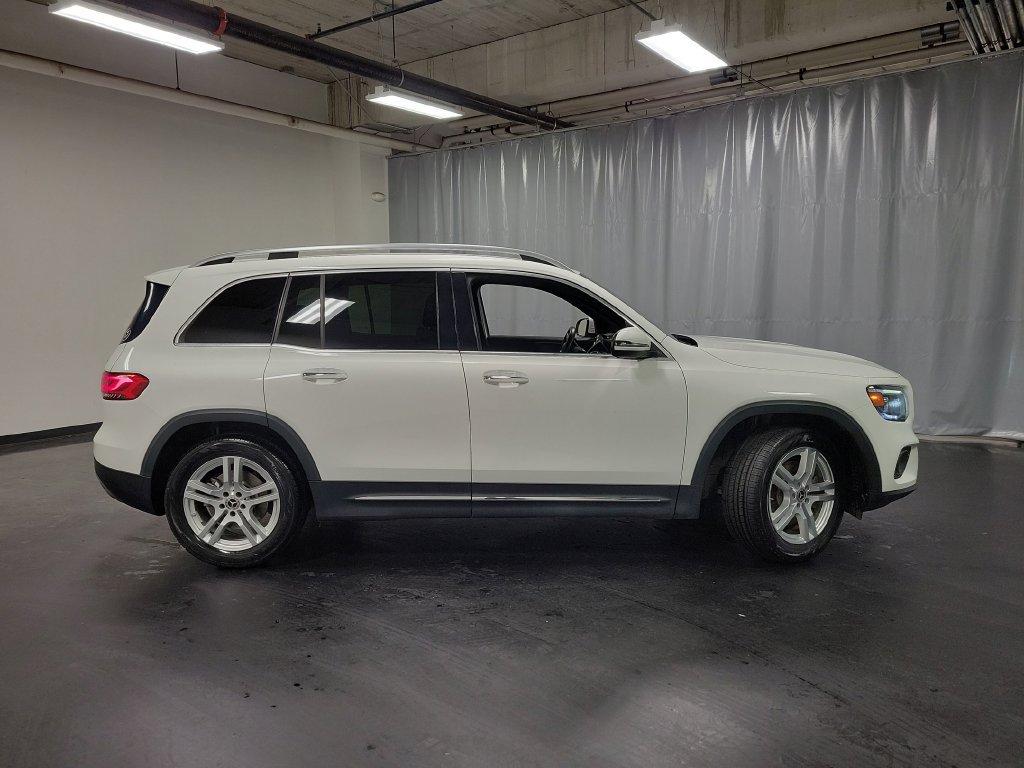 Used 2022 Mercedes-Benz GLB 250 4MATIC image 9