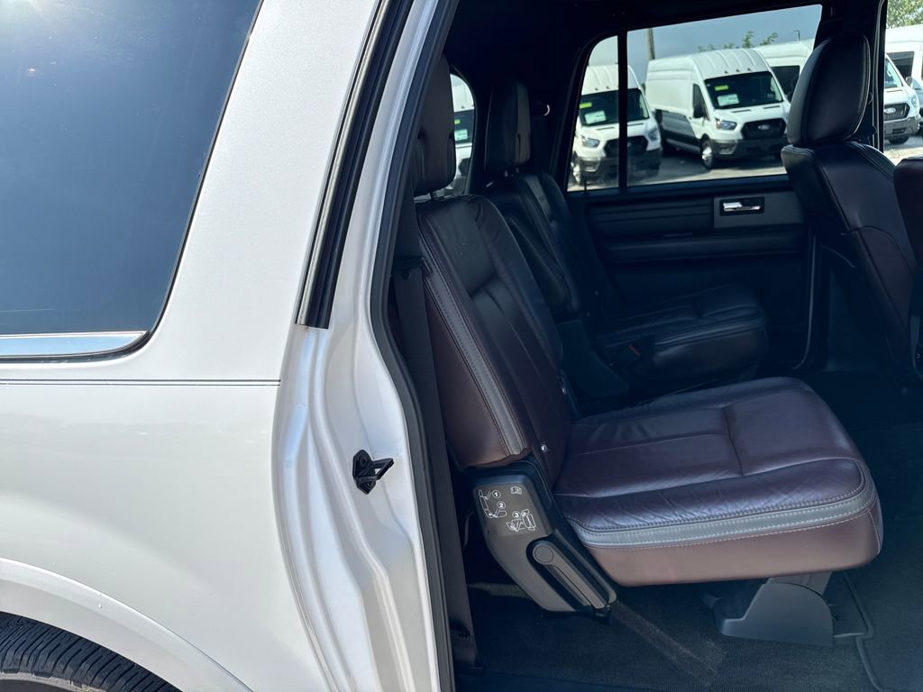 Used 2016 Ford Expedition EL Platinum AWD/4WD image 29