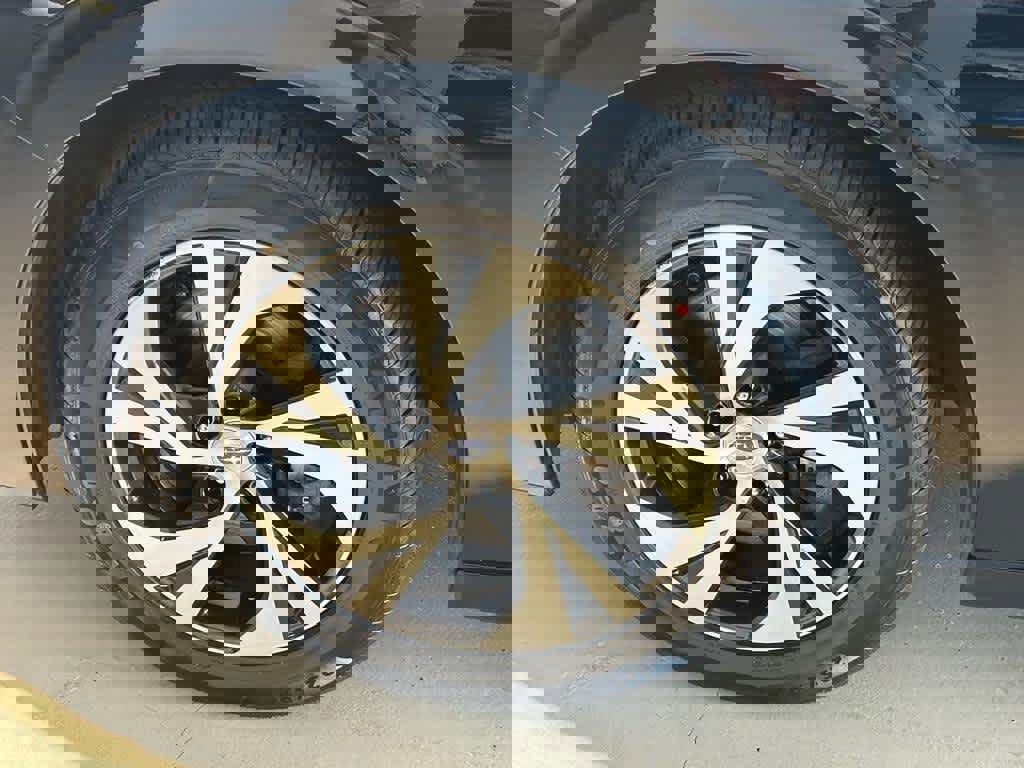 Used 2024 Subaru Legacy Premium image 8