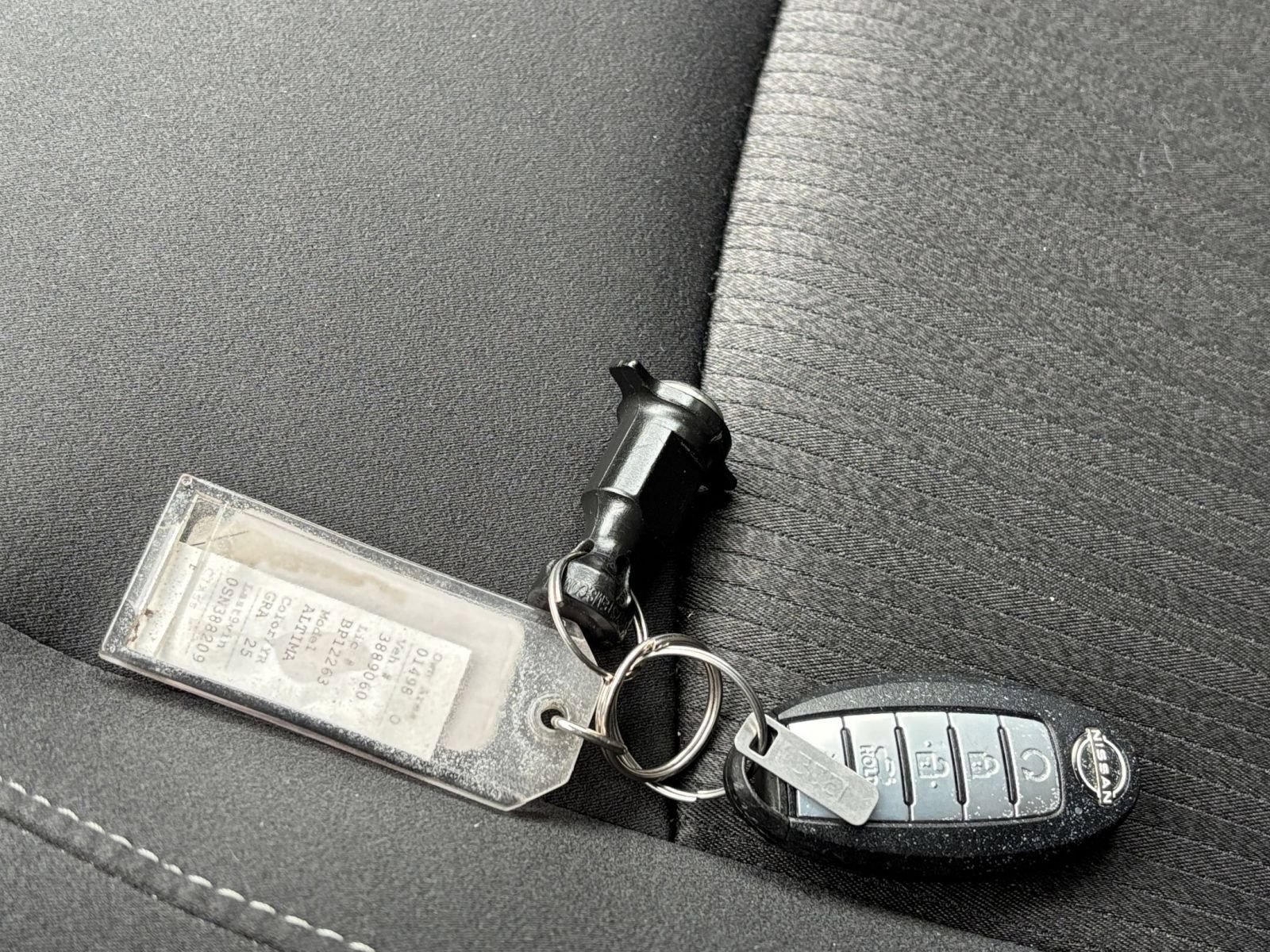 Used 2025 Nissan Altima 2.5 SV FWD image 26