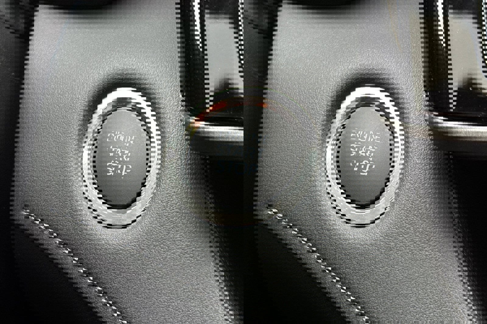 New 2025 Toyota Highlander Limited image 27