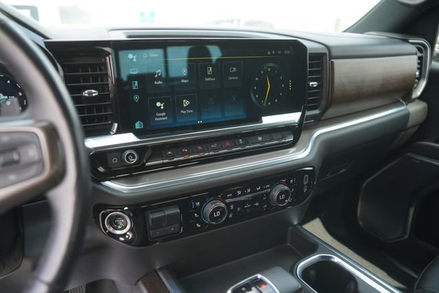 Used 2022 Chevrolet Silverado 1500 High Country w/ High Country Premium Package AWD/4WD image 27
