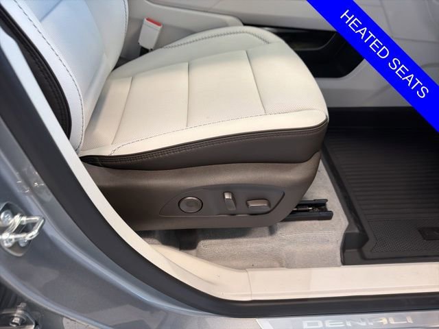 New 2026 GMC Acadia Denali w/ Super Cruise Package image 8