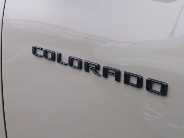 Used 2024 Chevrolet Colorado Z71 w/ Z71 Convenience Package 2 AWD/4WD image 13