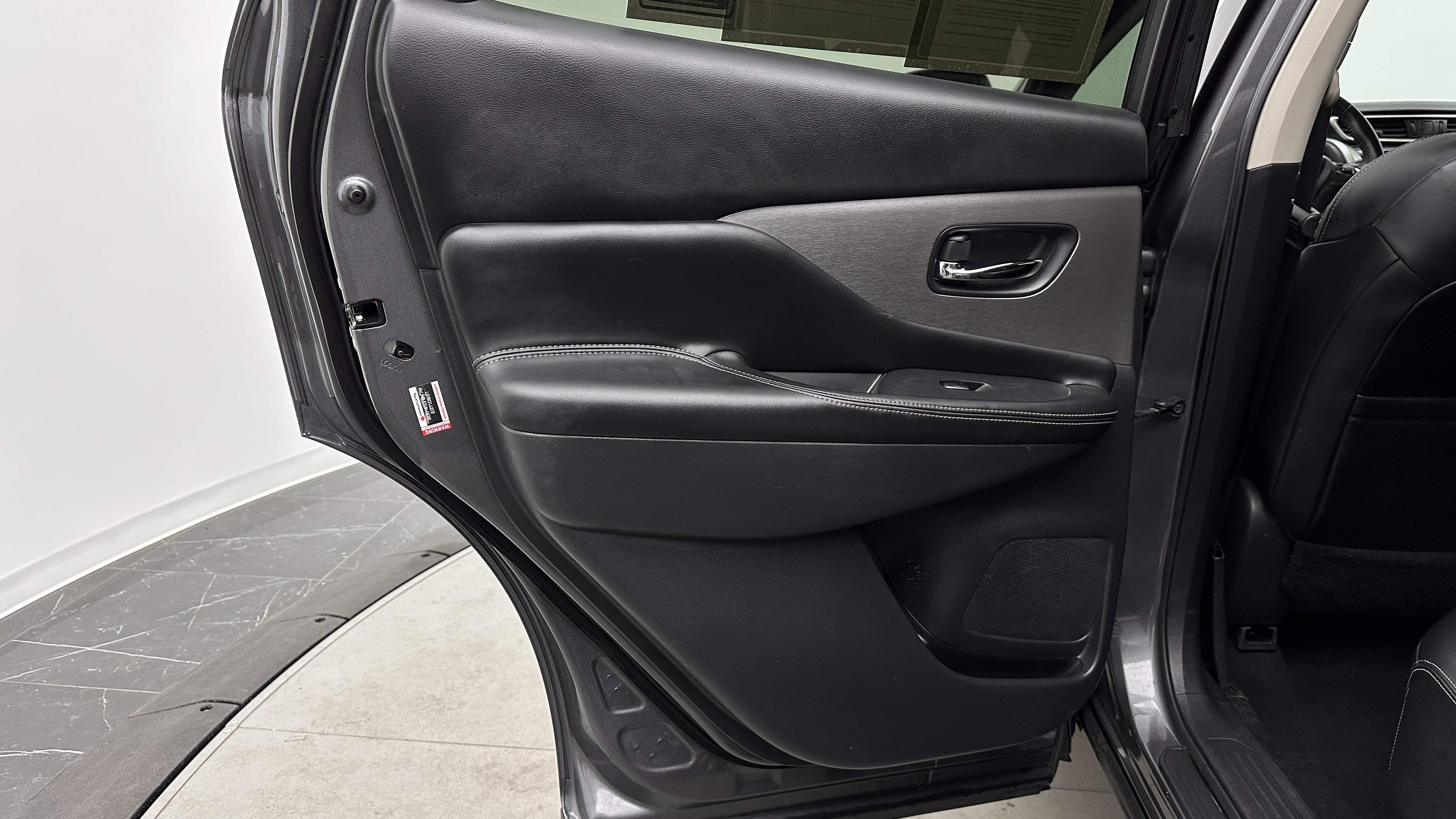 Used 2022 Nissan Murano SV FWD image 25