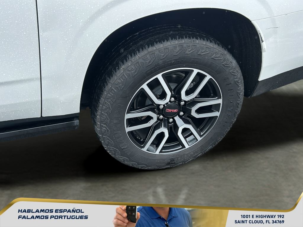 Used 2024 GMC Yukon XL AT4 w/ Technology Package image 11