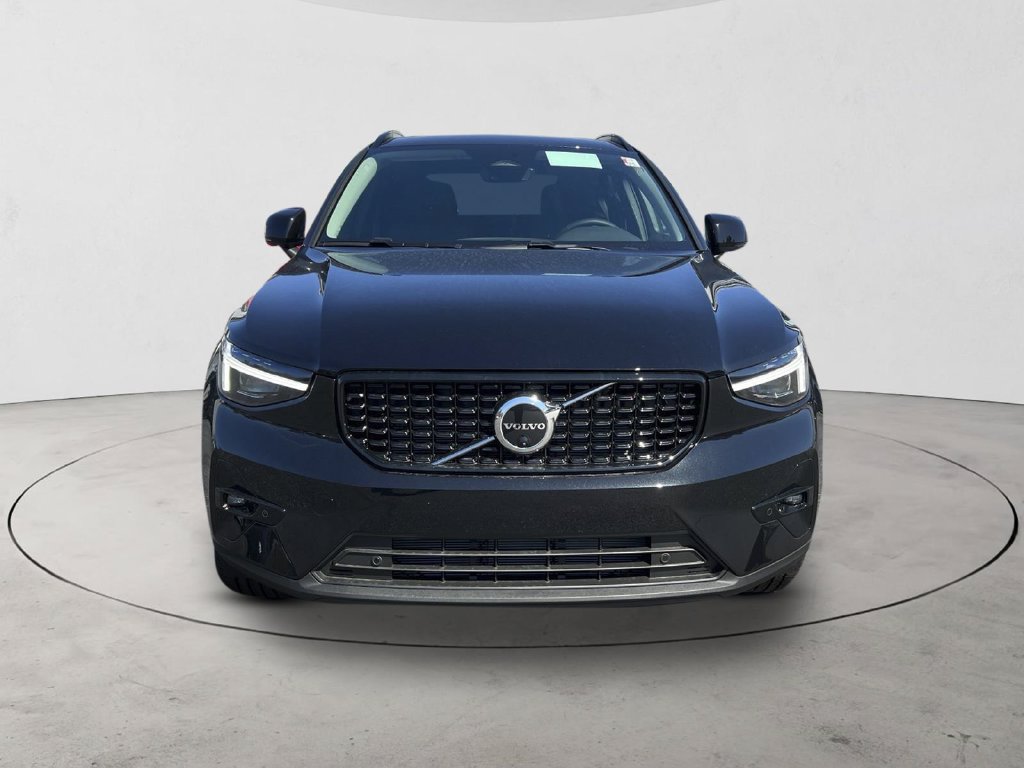 New 2026 Volvo XC40 B5 Plus w/ Climate Package AWD/4WD image 8