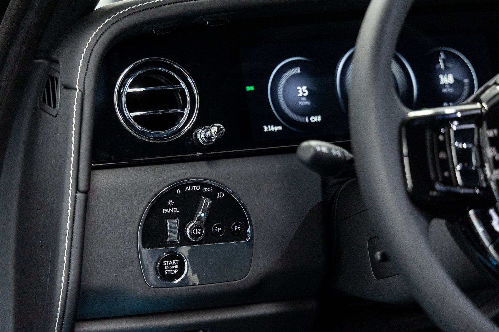 New 2027 Rolls-Royce Cullinan AWD/4WD image 35