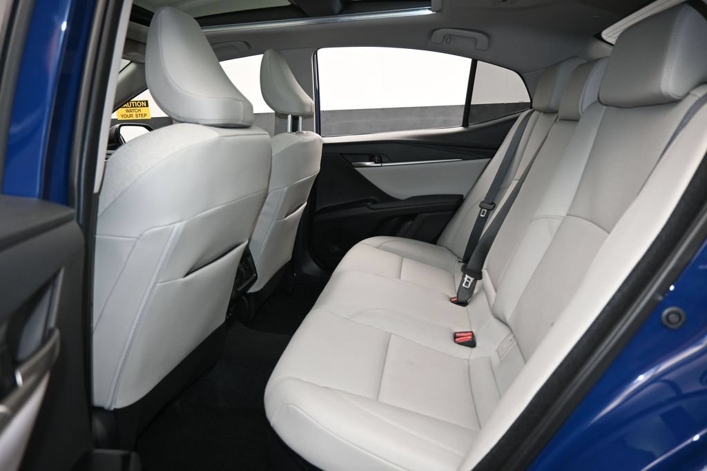 Used 2025 Toyota Camry XLE FWD image 31