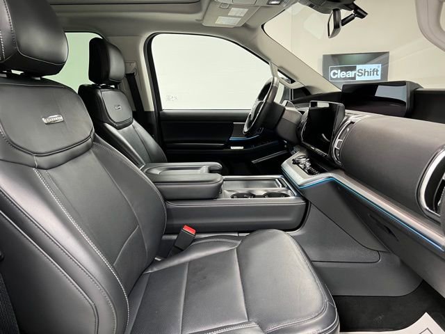 Used 2025 Ford Expedition Platinum AWD/4WD image 60