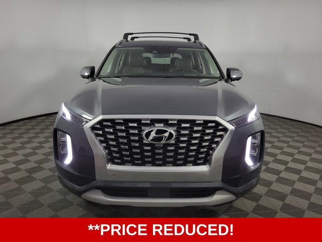 Used 2022 Hyundai Palisade Limited w/ Winter Package FWD image 2