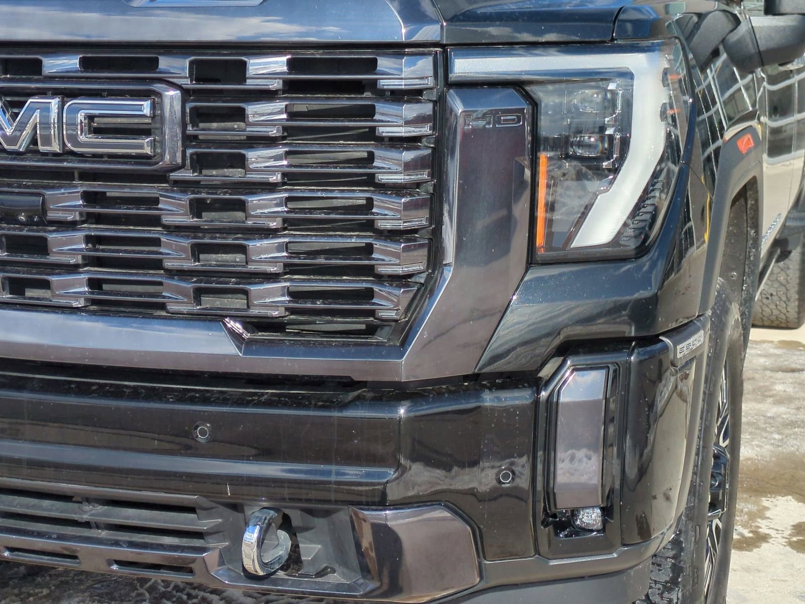 Used 2024 GMC Sierra 2500 Denali Ultimate w/ Max Trailering Package image 13