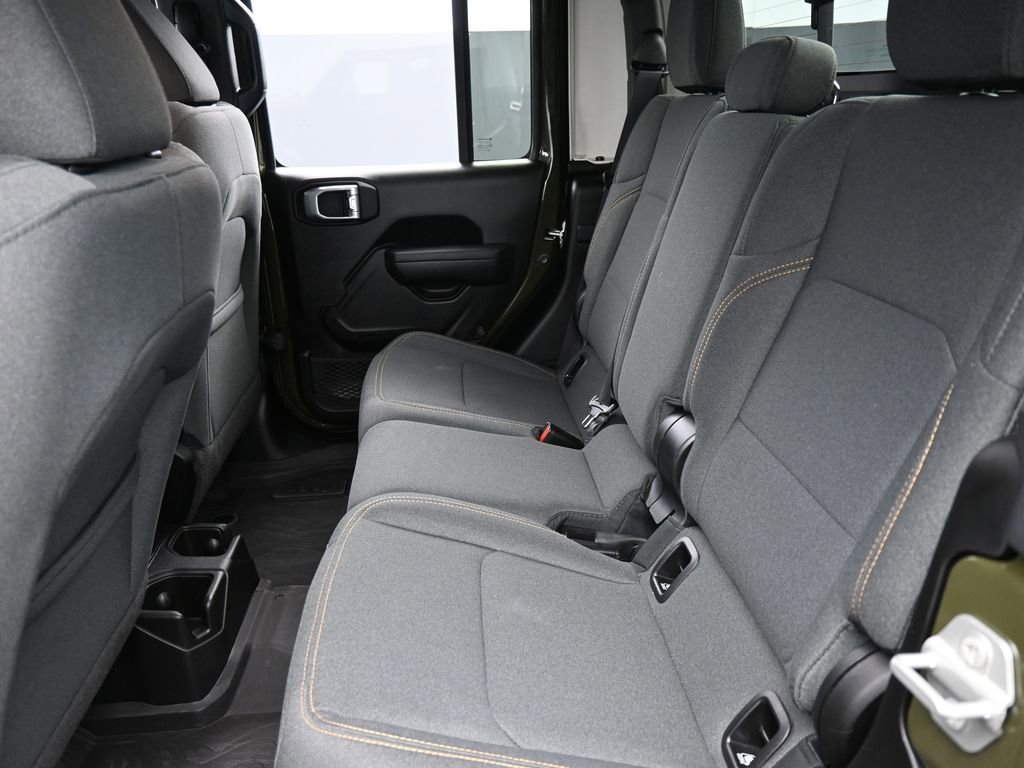 Certified 2024 Jeep Gladiator Sport image 13