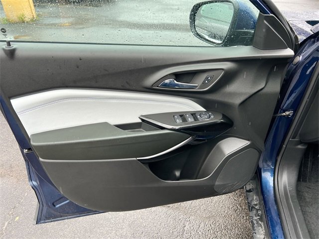 Used 2024 Chevrolet Trax LT w/ Driver Confidence Package image 21