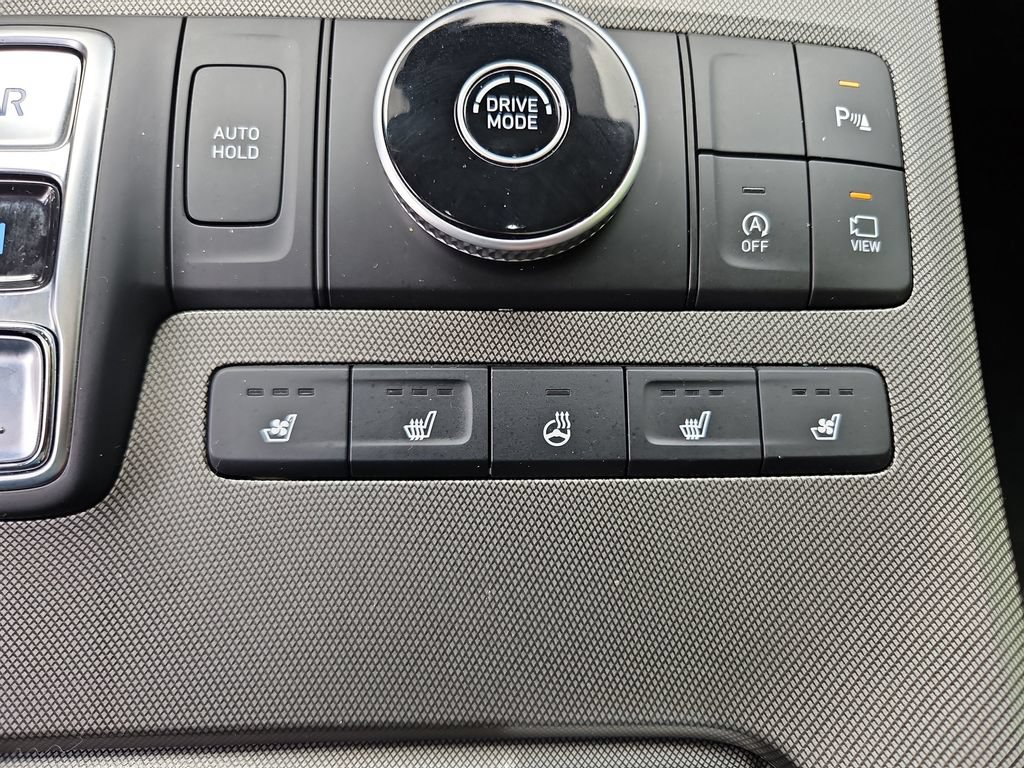Used 2021 Hyundai Palisade Limited FWD image 19