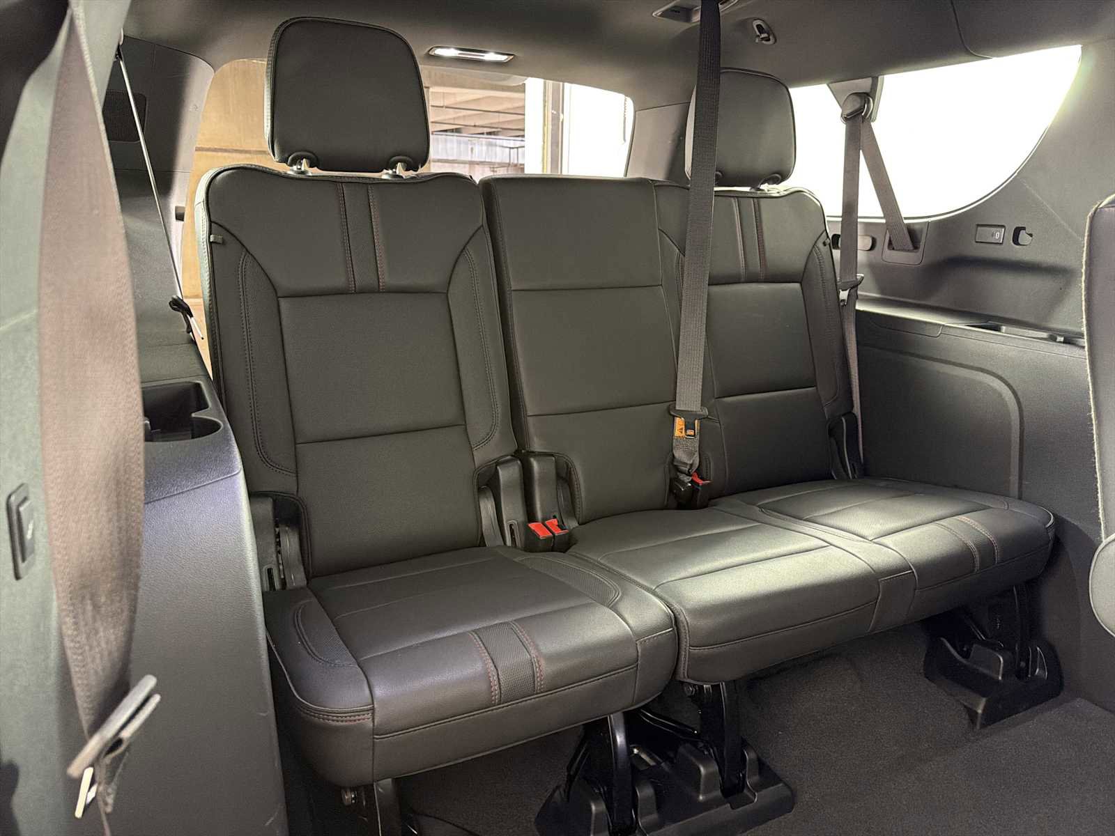 Used 2024 Chevrolet Suburban RST w/ Luxury Package RWD image 20