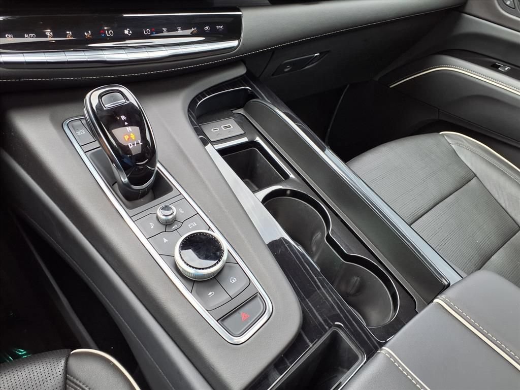 Certified 2024 Cadillac Escalade Sport AWD/4WD image 25
