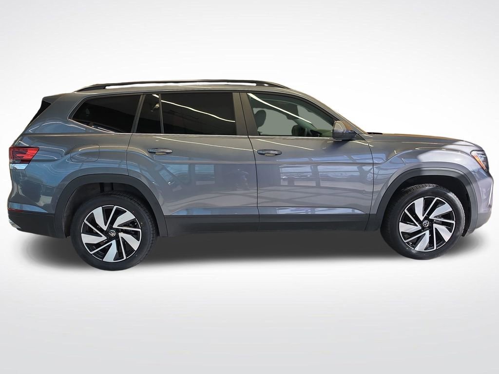 Used 2025 Volkswagen Atlas SE image 7