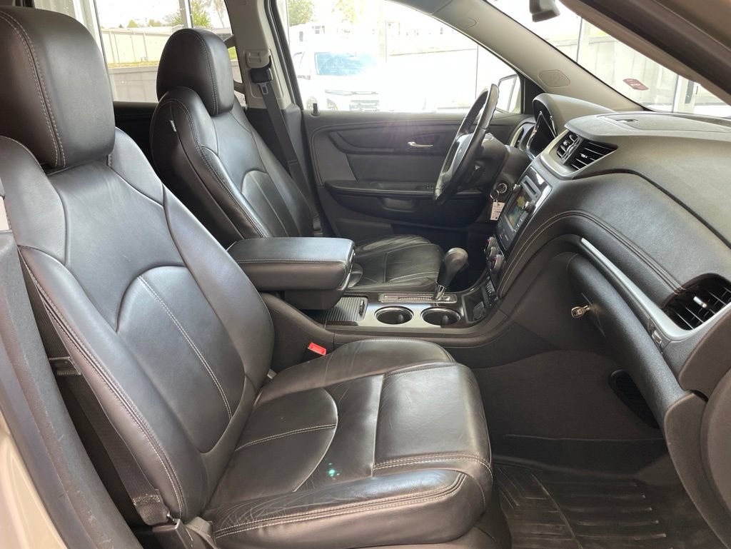 Used 2016 Chevrolet Traverse LT AWD/4WD image 15