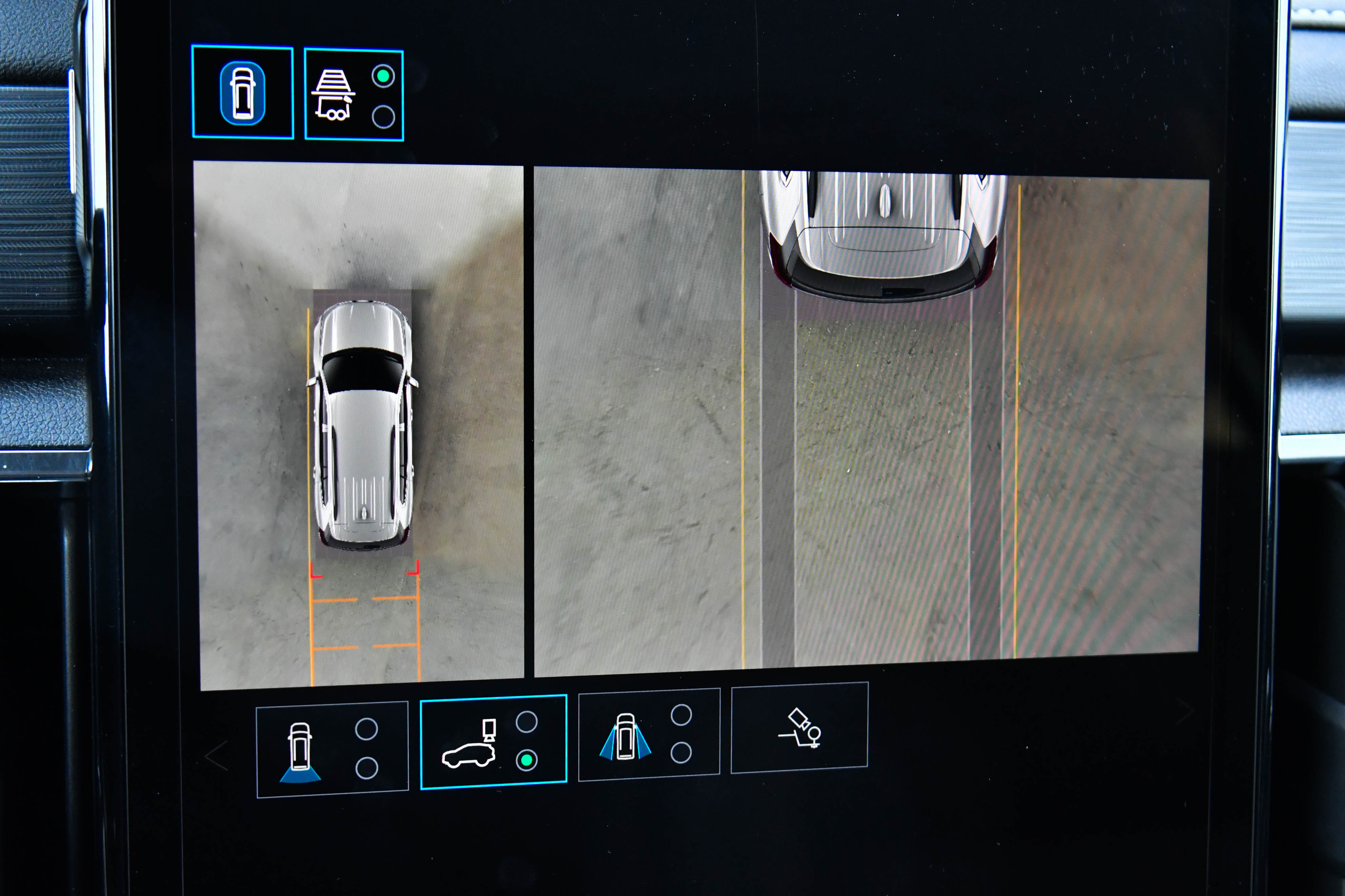 Used 2024 GMC Acadia Elevation image 22