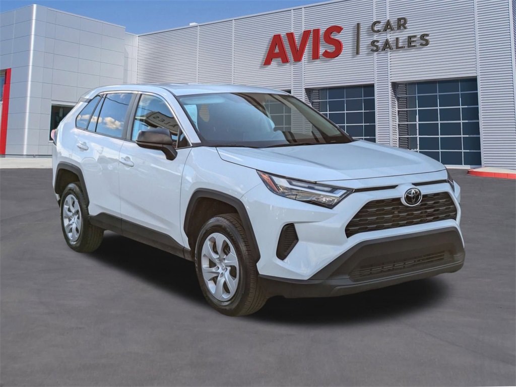 Used 2025 Toyota RAV4 LE image 3