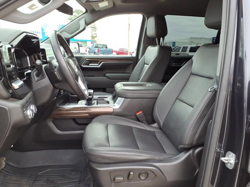 Used 2022 GMC Sierra 1500 Elevation w/ Elevation Premium Package image 12