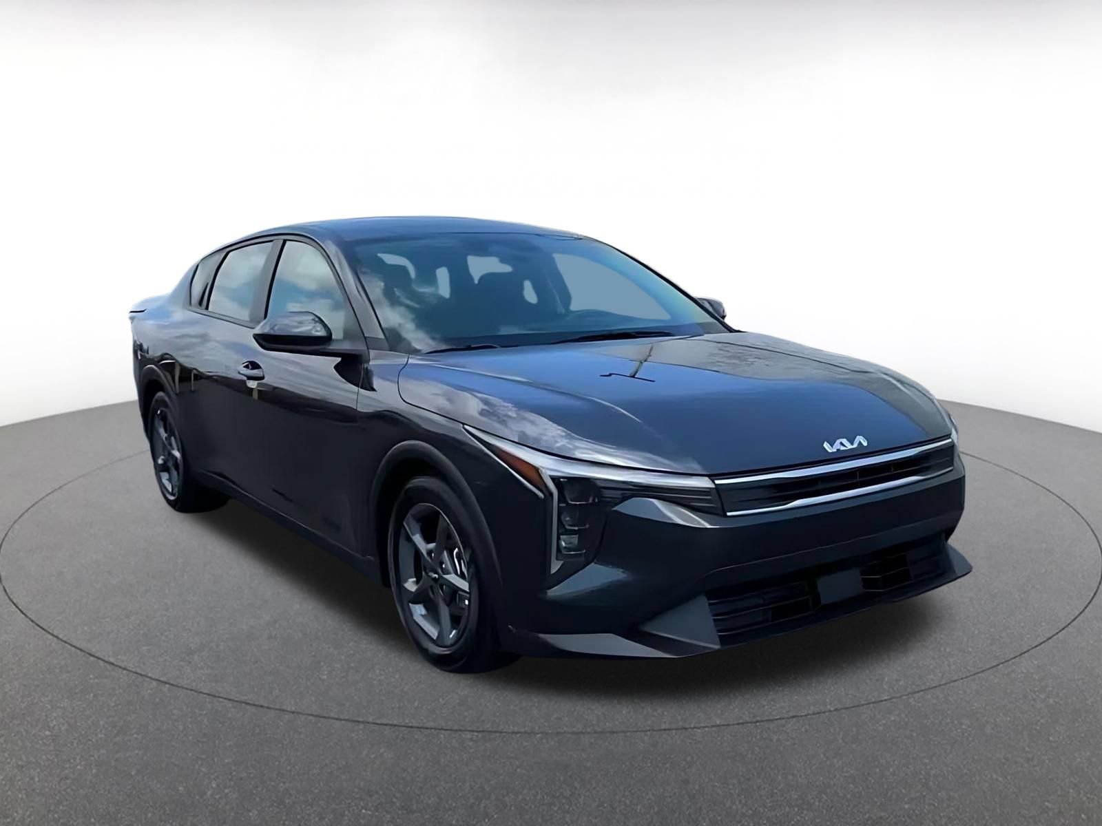 Used 2025 Kia K4 FWD image 3