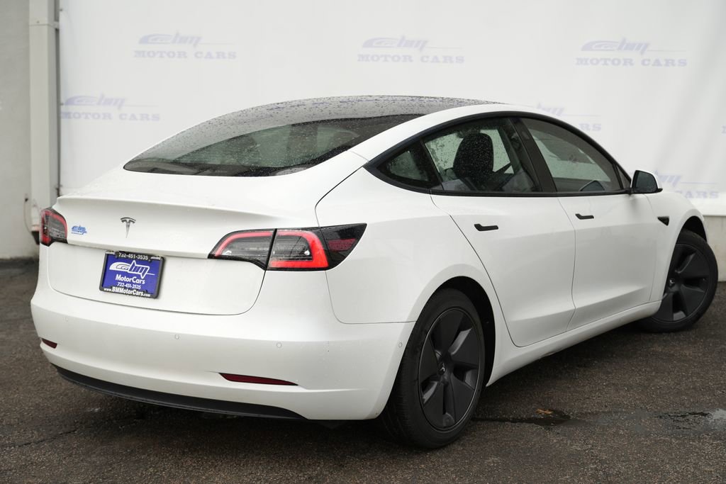 Used 2021 Tesla Model 3 Standard Range Plus image 3